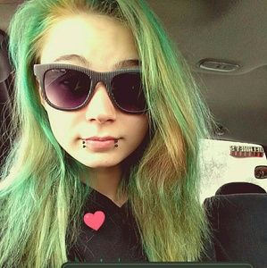 Meet your Posher, Allison